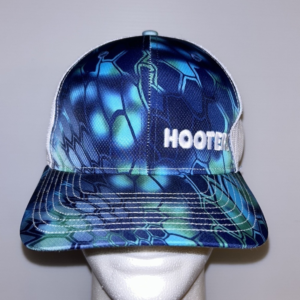 Richardson Hooters Embroidered Snap Back Trucker Hat Style 112P White Blue Green